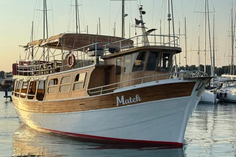 Novigrad: Lim Fjord & Rovinj Boat Trip with Lunch and Drinks