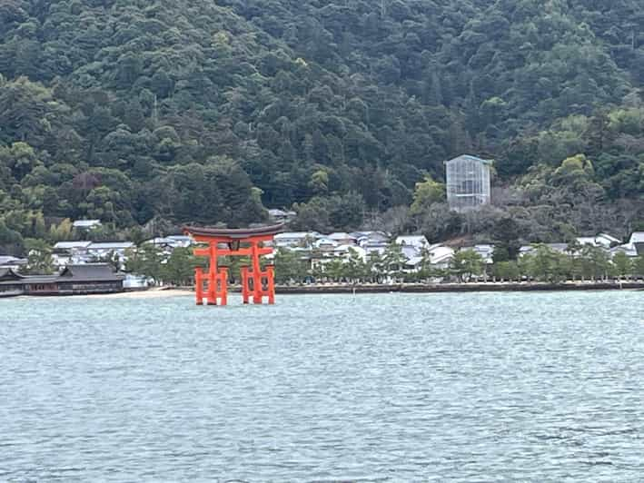 広島：平和記念公園と宮島へのツアー | GetYourGuide