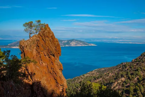 Tour di un giorno VIP da Atene: Trekking del vulcano Methana