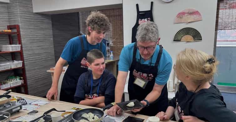 Kyoto: Ramen, Gyoza, and Onigiri Cooking Class photo 4