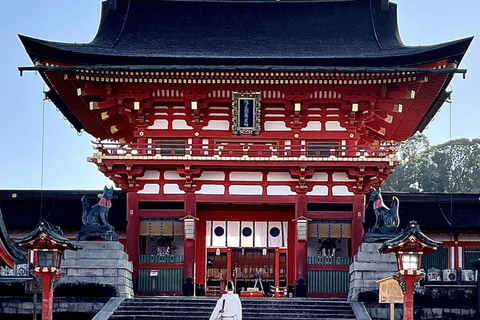 I segreti nascosti di Fushimi Inari: sentieri di bambù e villaggio del sake