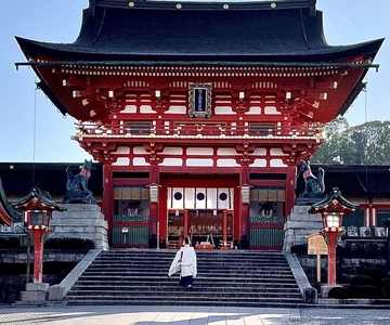 Hidden Secrets of Fushimi Inari: Bamboo Paths & Sake Village