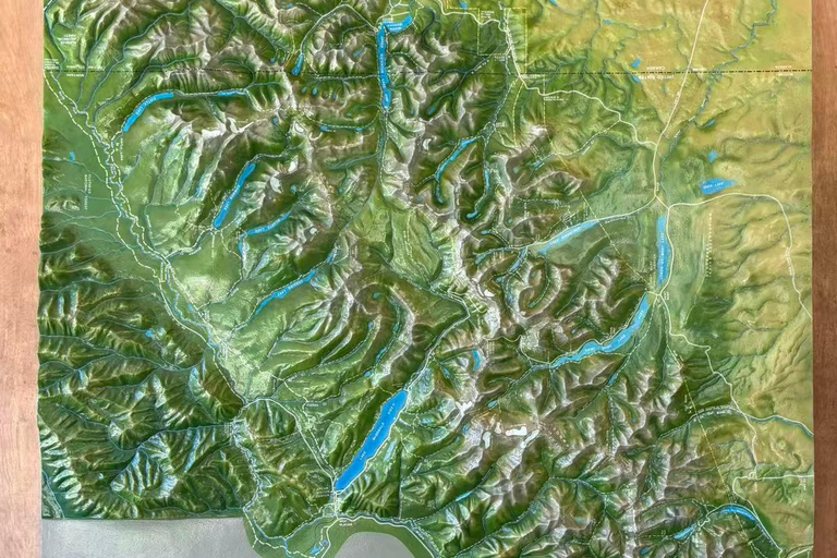 From Seattle: 3-Day Glacier National Park Tour with Guide