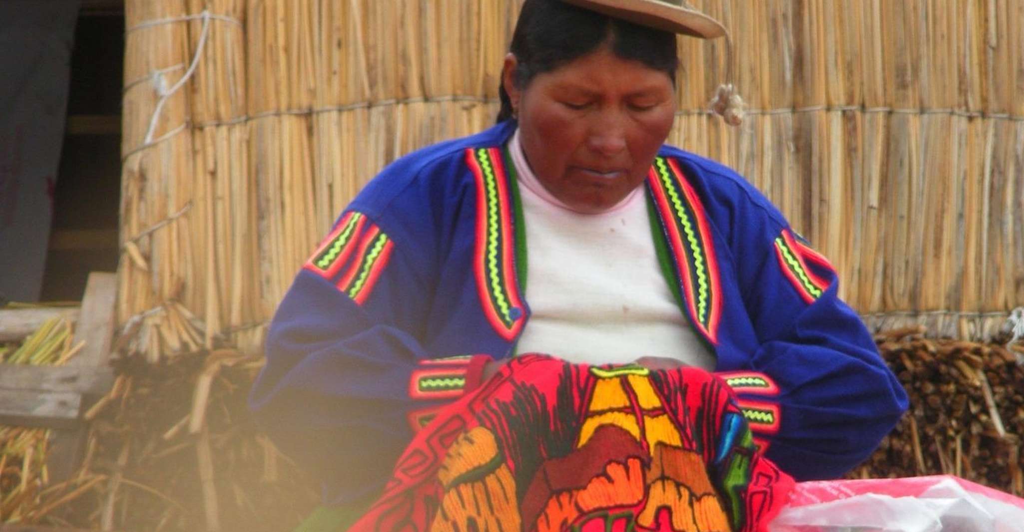 Visite du lac Titicaca d'une demi-journée aux îles flottantes d'Uros - Hizvo