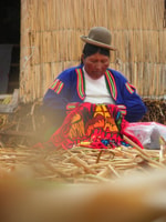 Tour del lago Titicaca di mezza giornata alle isole galleggianti di Uros - Hizvo