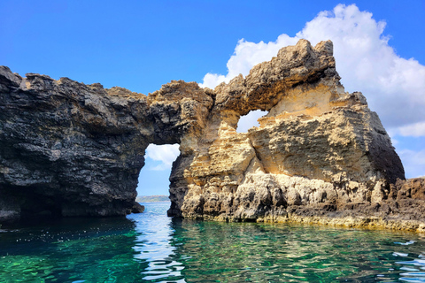 Malta: Private Boat Trip to Comino, Blue Lagoon & Gozo 4 Hours - Private Boat Trip