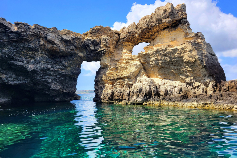 Malta: Private Boat Trip to Comino, Blue Lagoon & Gozo 4 Hours - Private Boat Trip