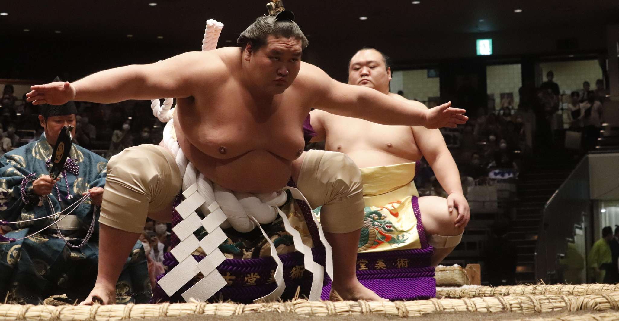 Osaka: Sumo Wrestling Tournament with Chair Seat Tickets photo 4