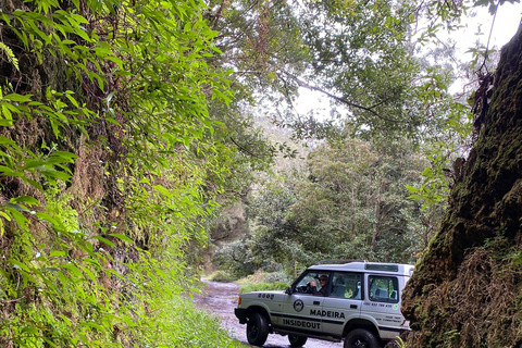 Madeira &quot;Mystery Tour&quot; halvdag - privat 4x4-jeepHalvdagstur till Madeira Mistery 4x4 - Privat