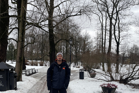 Oslo: tour guidato a piedi del Parco VigelandOslo: tour guidato a piedi nel Parco Vigeland