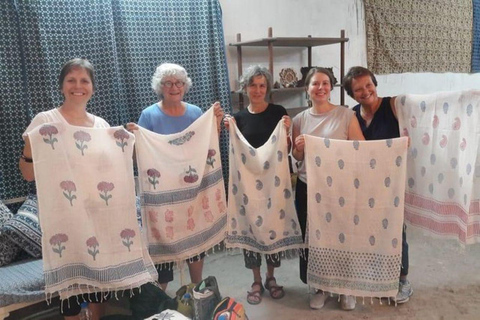 Jaipur: cloth engraving workshop tour with guide