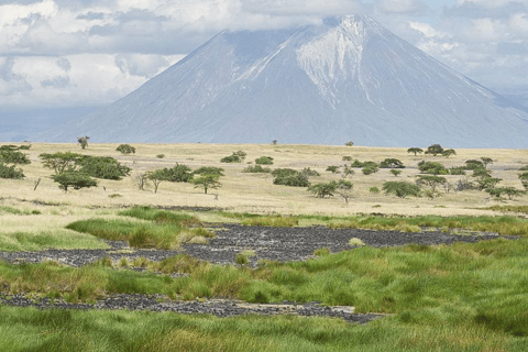 Arusha: Lake Natron 3-Day Tour with Maasai Village Visit