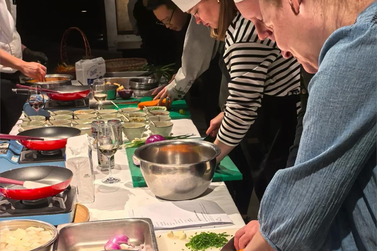 Yangshuo: Chinese Cooking Class & Ruyi Peak Cable Car