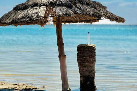 Djerba: Flamingo Island Boat Tour with Local Guide