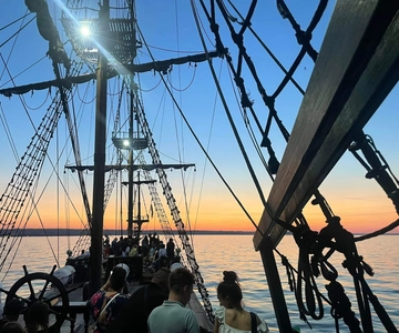 Gdansk: 20h30 Cruzeiro noturno com música ao vivo no Black Pearl