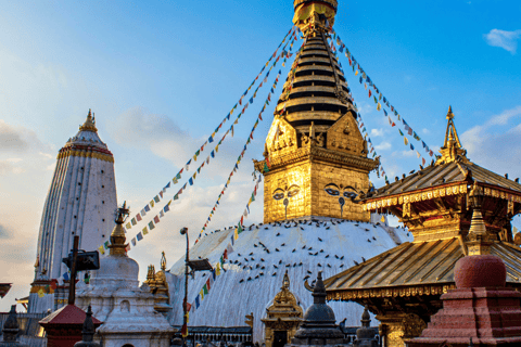 Katmandu: Wycieczka piesza z Monkey Temple i Durbar SquareKatmandu: Wycieczka piesza z wizytą w Świątyni Małp i na placu Durbar Square