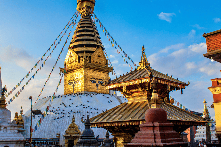 Katmandu: Wycieczka piesza z Monkey Temple i Durbar SquareKatmandu: Wycieczka piesza z wizytą w Świątyni Małp i na placu Durbar Square