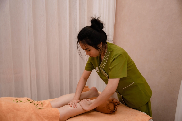 Da Nang: 90mins Special Massage in Rora Spa (Free pick-up) Da Nang: 90-Minute Special Package for Rora Signature …