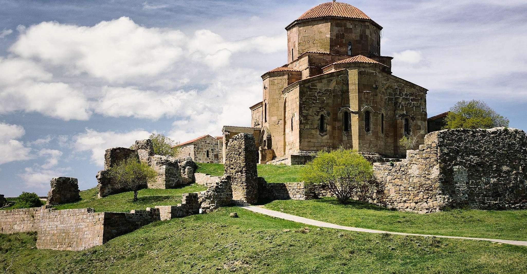 Mtskheta-Jvari-Shiomgvime Private tour - Housity