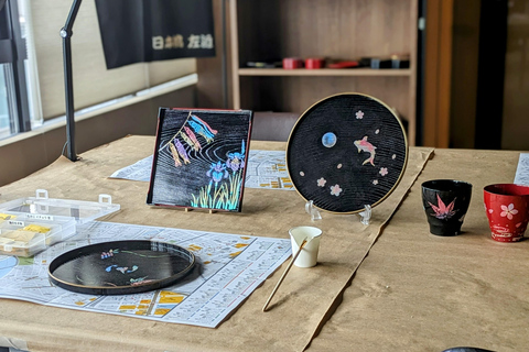 Makie (gold lacquer) experience in Tokyo (English Guide)