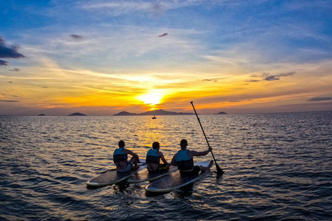 Mad Monkey Hoi An: SUP Tour Sunset Tour mit Bier