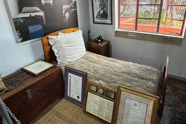 Johannesburg: Soweto Half-Day Guided Tour with Pickup