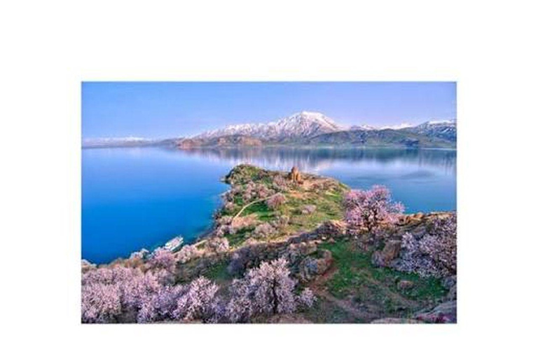 2 Countries in 1 Day:From Tbilisi to Armenia-Sevan & Yerevan