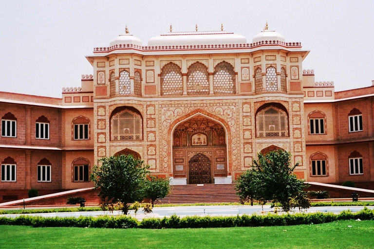 From Delhi: Private 5 Days Golden Triangle Guided Tour Private Tour with Car, Guide and 5 Star Hotel Accommodation