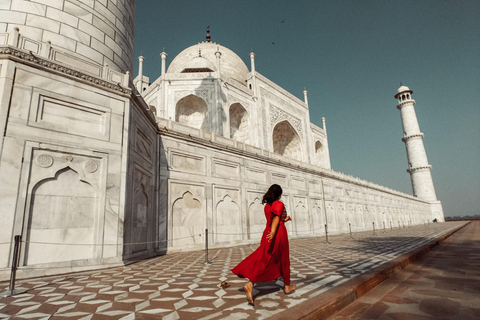 Da Jaipur: Tour privato dell&#039;alba di Tajmahal e della città di Agra in autoAuto AC con autista e guida + drop Jaipur o Delhi