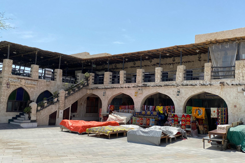 Doha: Wycieczka po mieście z przewodnikiem i rejs łodzią Dhow Wycieczka prywatna