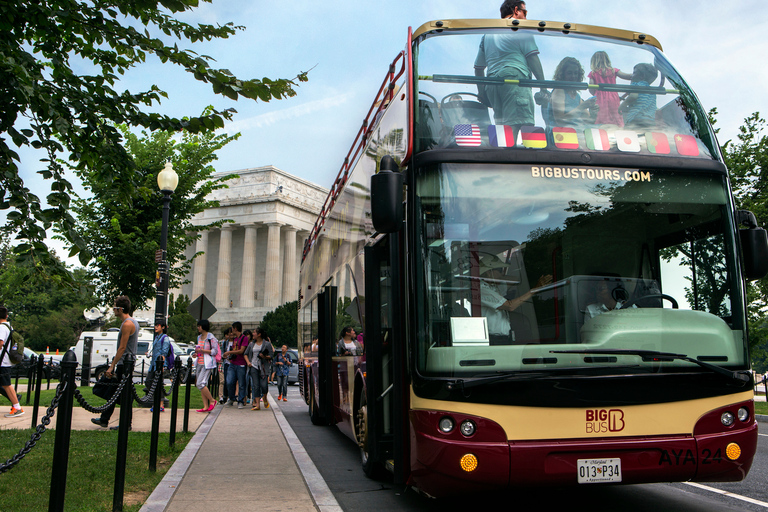 DC: Hop-on-hop-off-bustour & sightseeing-watertaxi-cruise