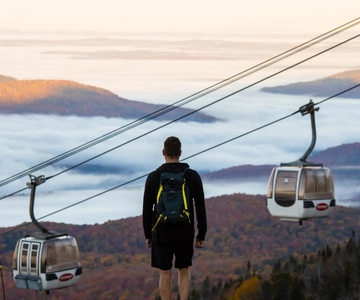 From Montréal: Mont-Tremblant 1-Day Tour