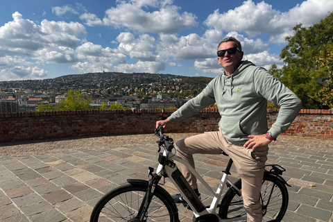 Budapest: Complete E-Bike Tour of Buda & Pest Highlights