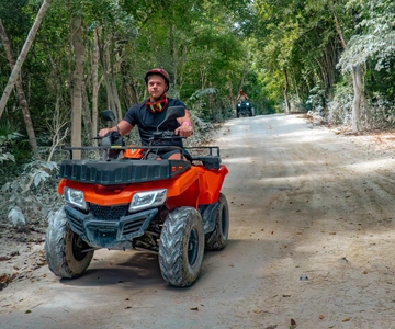 Avventura in fuoristrada a Cozumel alla Grotta di Giada