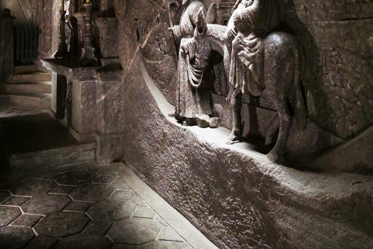 Krakow: Wieliczka Saltmine Guided Tour with Hotel Pickup