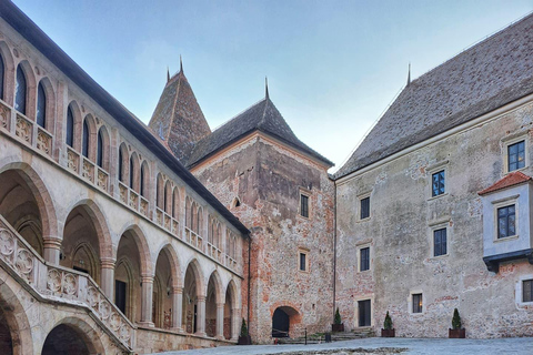 Brasov: Corvin Castle Private Tour with Entry Ticket