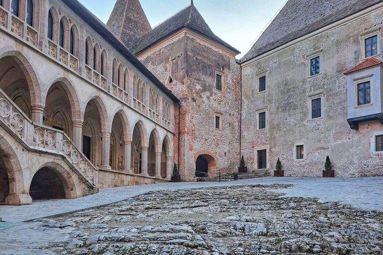 Brasov: Corvin Castle Private Tour with Entry Ticket
