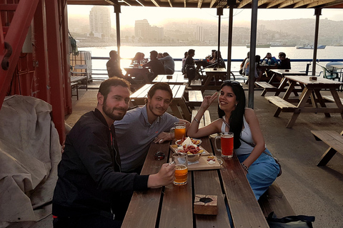 Valparaíso: Historical Walking Tour with Local Guide