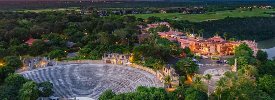 Visite privée : village de Chavón et basilique de Higuey