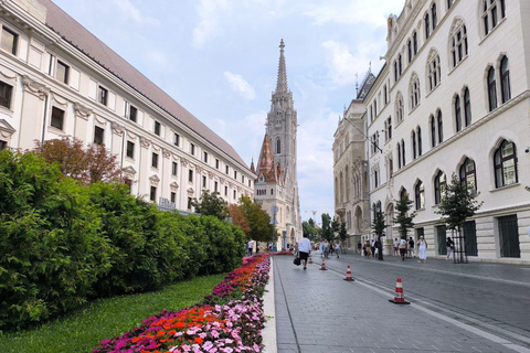 Vienna: Bratislava and Budapest Day Trip with Guide