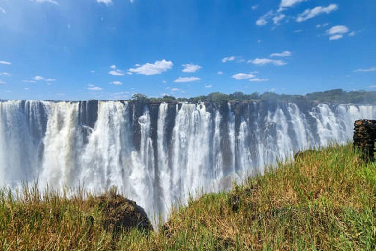 Aventura de lujo de un día en las cataratas Victoria con vuelo en helicóptero
