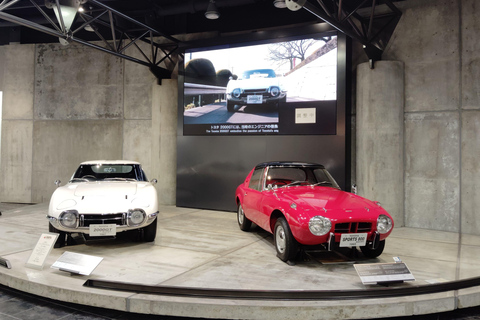 Toyota Automobile Museum & Historic Cars in Motion Departure from Nagoya Station