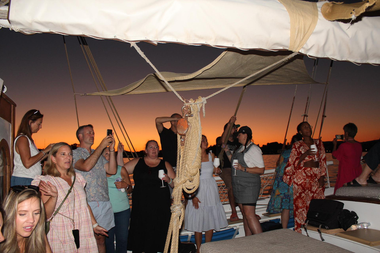 Corfu: Sunset Cruise with Swim Stop and DJ