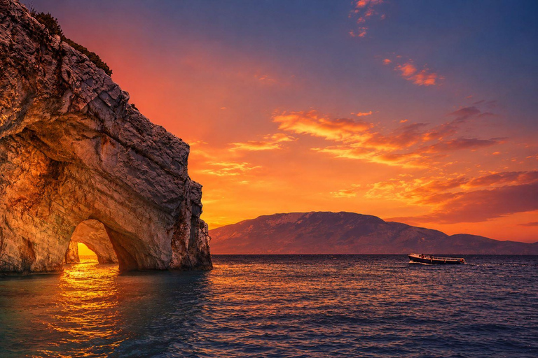 Zakynthos: Sunset Boat with Swim Stops and Prosecco Aperitif