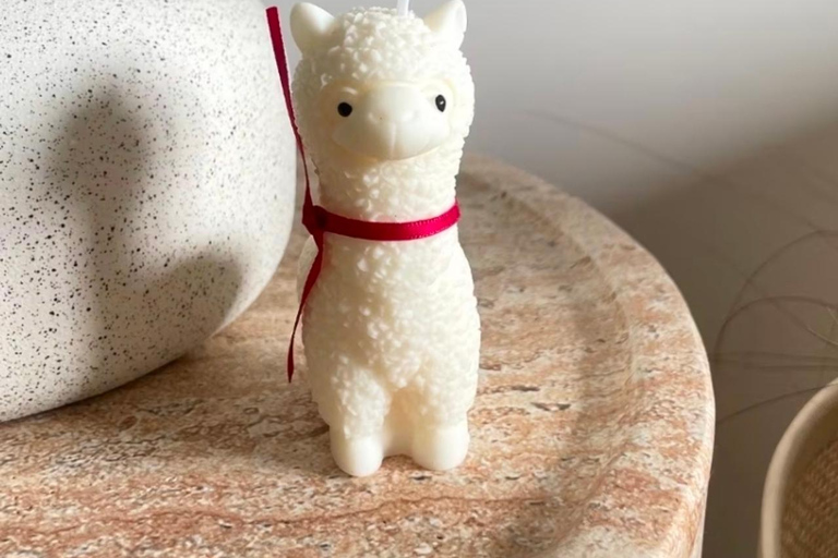 Candle workshop inspired by Galician culture in Santiago de Compostela