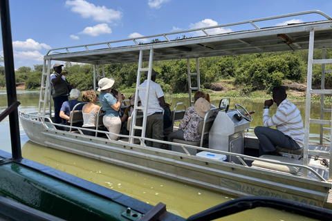 Kasese: 3 Day Queen Elizabeth Classic Safari & Boat Safari