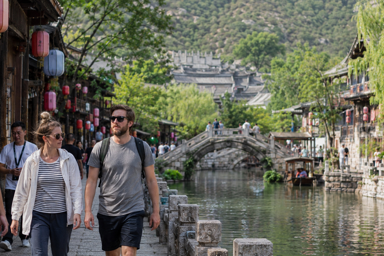 Beijing: Gubei Water Town Day-to-Evening Trip Beijing: Gubei Water Town Day-to-Night Experience Tour
