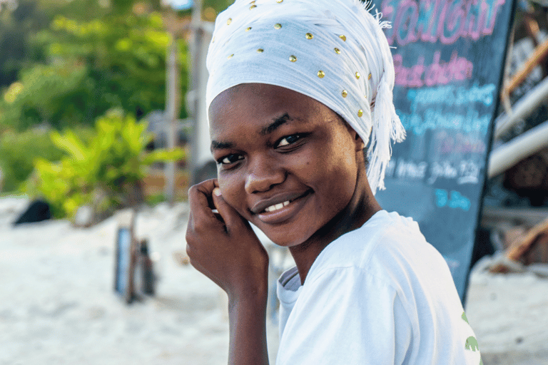 Dwudniowa przygoda na Zanzibarze: Więzienna Wyspa i Sandbank w komplecieKaribu Zanzibar: Wyspa Więzienna i Ławica