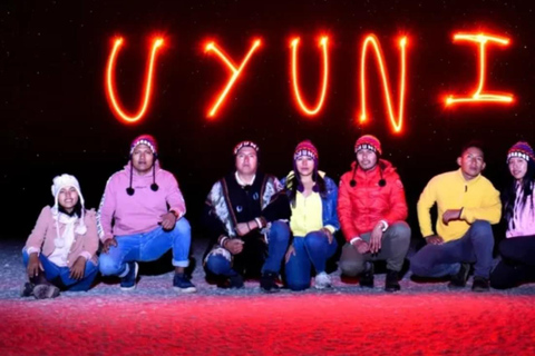 Salar de Uyuni: Day Tour + Magical Stars Night