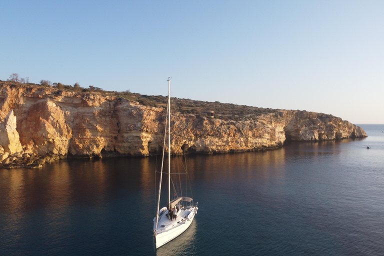 Ultimate Full-Day Yacht Experience Ultimate Full-Day Luxury Catamaran Experience